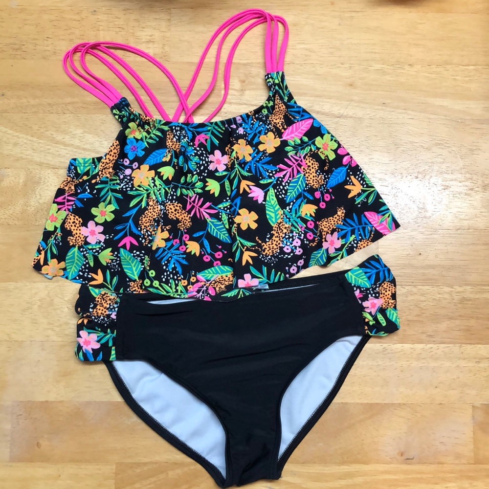 Two-Piece Girls Black & Floral Size 16 Swimsuit